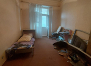 Satılır 2 otaqlı 60 m2 köhnə tikili Neftçilər m.