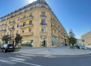 İcarəyə verilir 3 otaqlı 152 m2 yeni tikili Ağ şəhər