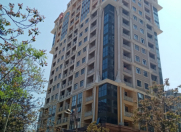 Satılır 3 otaqlı 79 m2 yeni tikili 28 May m.