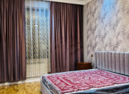 İcarəyə verilir 3 otaqlı 70 m2 köhnə tikili ABŞ səfirliyi