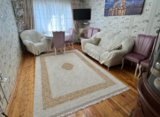 Satılır 3 otaqlı 78 m2 köhnə tikili Şah İsmayıl Xətai m.