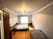 Satılır 1 otaqlı 50 m2 köhnə tikili İnşaatçılar m.