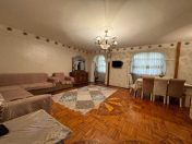 Satılır 3 otaqlı 85 m2 köhnə tikili İnşaatçılar m.