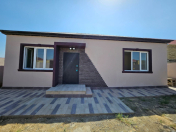 Satılır 3 otaqlı 85 m2 həyət evi Saray