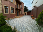 Satılır 8 otaqlı 375 m2 həyət evi Nizami r.