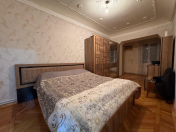 Satılır 4 otaqlı 80 m2 köhnə tikili Neftçilər m.