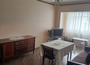 Satılır 3 otaqlı 70 m2 köhnə tikili Şah İsmayıl Xətai m.