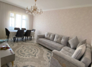 Satılır 2 otaqlı 68 m2 köhnə tikili İnşaatçılar m.