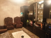 İcarəyə verilir 2 otaqlı 65 m2 köhnə tikili Nəriman Nərimanov m.