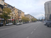 Satılır 2 otaqlı 127 m2 obyekt Elmlər Akademiyası m.