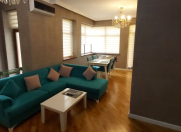 İcarəyə verilir 2 otaqlı 90 m2 yeni tikili 28 May m.