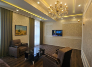 İcarəyə verilir 3 otaqlı 130 m2 yeni tikili 28 May m.