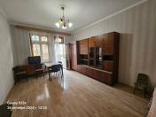 İcarəyə verilir 1 otaqlı 39 m2 köhnə tikili Elmlər Akademiyası m.