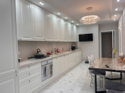 İcarəyə verilir 3 otaqlı 146 m2 yeni tikili Həzi Aslanov m.