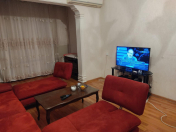 İcarəyə verilir 3 otaqlı 85 m2 köhnə tikili İnşaatçılar m.