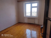 Satılır 3 otaqlı 90 m2 köhnə tikili Y.Günəşli