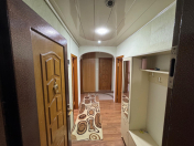 İcarəyə verilir 3 otaqlı 75 m2 yeni tikili 8 Noyabr m.