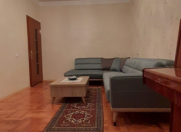 Satılır 4 otaqlı 112 m2 köhnə tikili Yasamal r.