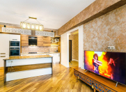 İcarəyə verilir 3 otaqlı 105 m2 yeni tikili Ağ şəhər