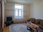 Satılır 3 otaqlı 70 m2 köhnə tikili Nəriman Nərimanov m.