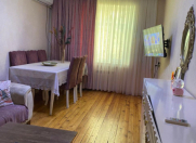 Satılır 3 otaqlı 70 m2 köhnə tikili Əhmədli m.