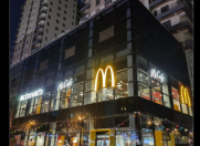 İcarəyə verilir 3 otaqlı 130 m2 yeni tikili Nəsimi r.