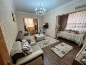 Satılır 2 otaqlı 65 m2 köhnə tikili Əhmədli m.