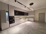 Satılır 3 otaqlı 152 m2 yeni tikili Nəsimi r.