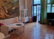 Satılır 3 otaqlı 110 m2 köhnə tikili Sahil m.