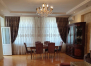 Satılır 3 otaqlı 130 m2 yeni tikili Xətai r.