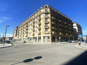 Satılır 4 otaqlı 209 m2 yeni tikili Ağ şəhər