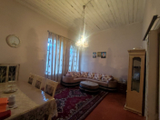 Satılır 3 otaqlı 100 m2 köhnə tikili İçəri Şəhər m.