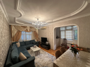 Satılır 2 otaqlı 64 m2 köhnə tikili Heydər Məscidi