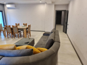 Satılır 4 otaqlı 204 m2 yeni tikili Şah İsmayıl Xətai m.