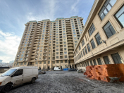 Satılır 4 otaqlı 179 m2 yeni tikili Şah İsmayıl Xətai m.