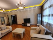 İcarəyə verilir 2 otaqlı 120 m2 yeni tikili 28 May m.