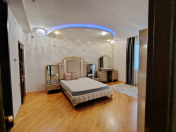 İcarəyə verilir 3 otaqlı 140 m2 yeni tikili Nəsimi r.