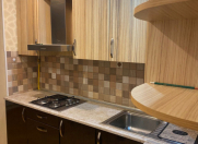 İcarəyə verilir 3 otaqlı 80 m2 köhnə tikili Gənclik m.