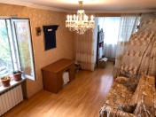 Satılır 1 otaqlı 38 m2 köhnə tikili Elmlər Akademiyası m.