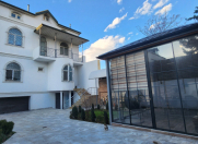 Satılır 5 otaqlı 300 m2 həyət evi 9 mkr