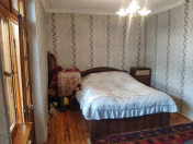 Satılır 2 otaqlı 60 m2 köhnə tikili 8 km