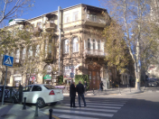 Satılır 1 otaqlı 27 m2 köhnə tikili Heydər Əliyev sarayı