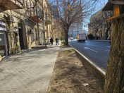 Satılır 1 otaqlı 95 m2 obyekt Nizami m.