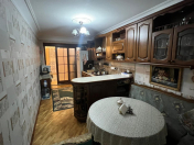 Satılır 4 otaqlı 105 m2 köhnə tikili 8 mkr