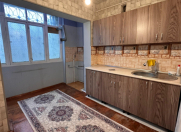 Satılır 3 otaqlı 80 m2 köhnə tikili Xətai r.