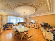 Satılır 4 otaqlı 200 m2 yeni tikili 28 May m.