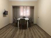 Satılır 2 otaqlı 60 m2 köhnə tikili 9 mkr