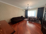 İcarəyə verilir 3 otaqlı 142 m2 yeni tikili Elmlər Akademiyası m.