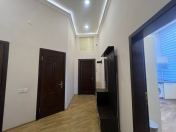 İcarəyə verilir 4 otaqlı 175 m2 köhnə tikili 28 May m.