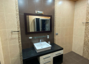 İcarəyə verilir 4 otaqlı 168 m2 yeni tikili 28 May m.